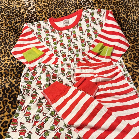 Hanna Andersson Other - Hanna Andersson Grinch Print Pajama Set